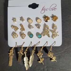 Adorable True Love earrings.